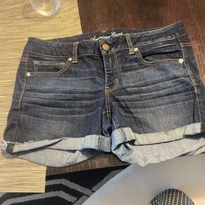 Ladies dark wash American Eagle Jean shorts